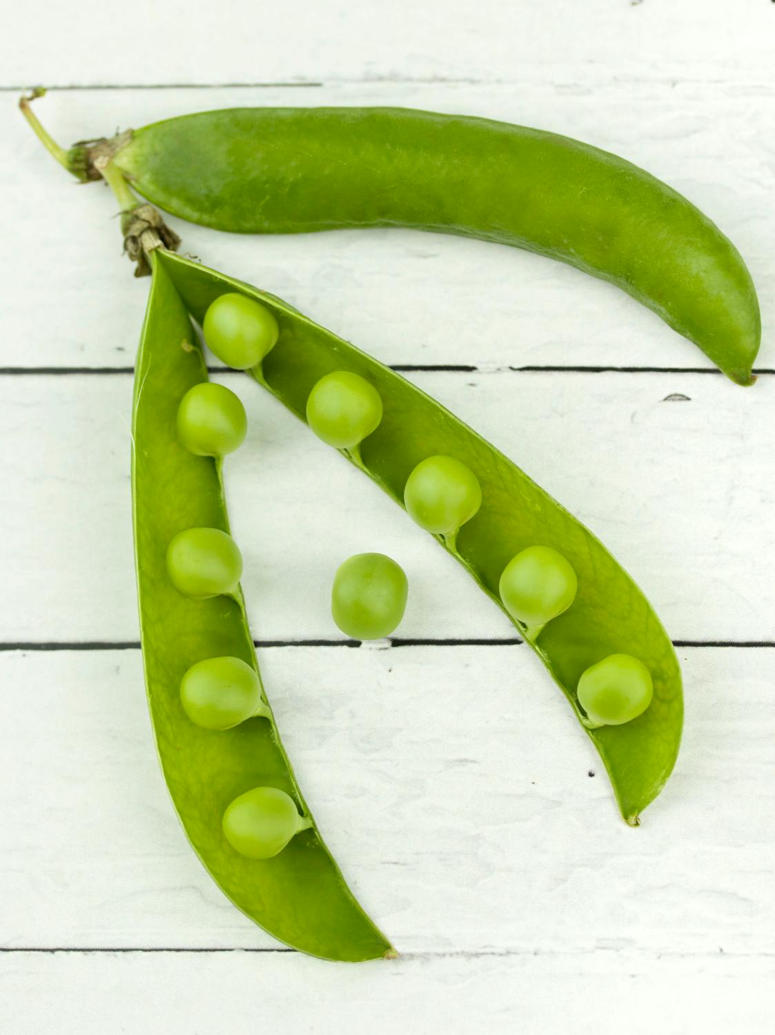 The Spring Secret Your Farmers Market Doesn't Advertise: Fresh English Peas