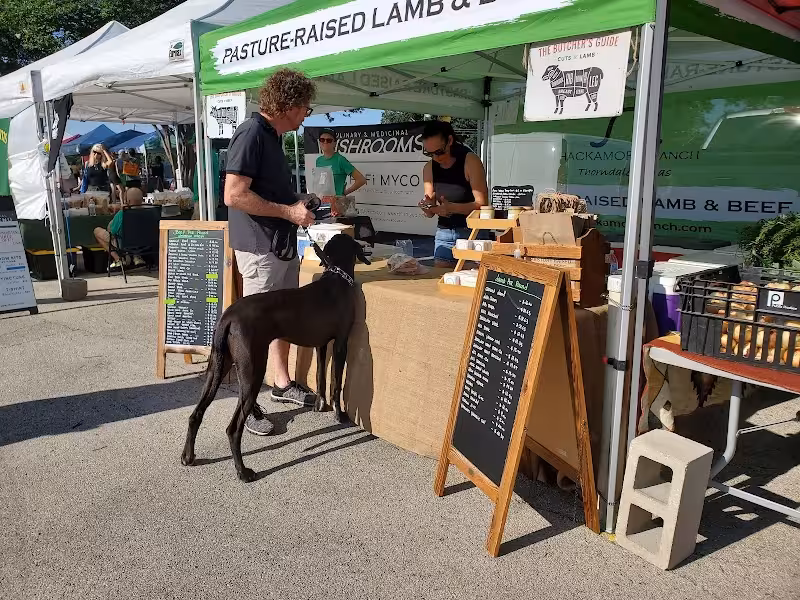Texas Farmers Market at Bell